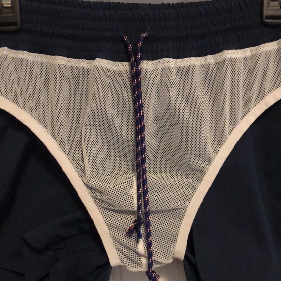 Blue - Picture 6 of 9